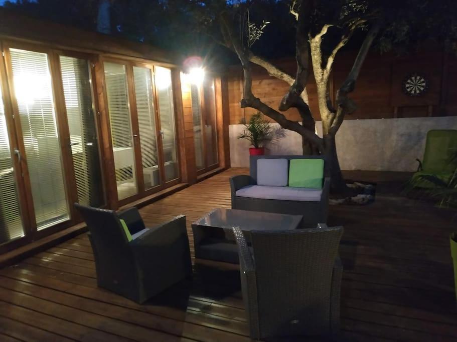 Апартаменты Studio Jacuzzi Prive A 8 Min A Pied De La Plage Ла-Сьота Экстерьер фото