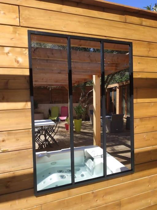 Апартаменты Studio Jacuzzi Prive A 8 Min A Pied De La Plage Ла-Сьота Экстерьер фото
